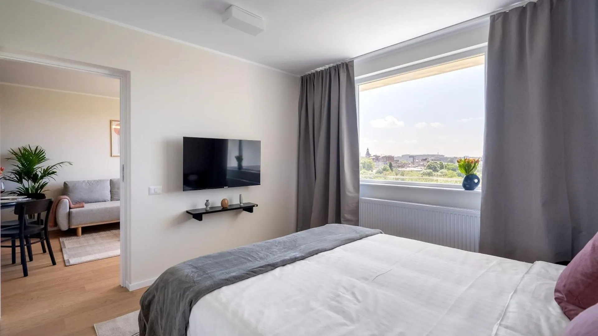 Luxury Apartment With Amazing Terrace Bucharest