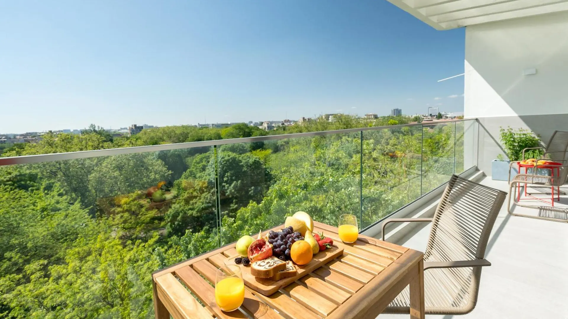 Luxury Apartment With Amazing Terrace Bucharest