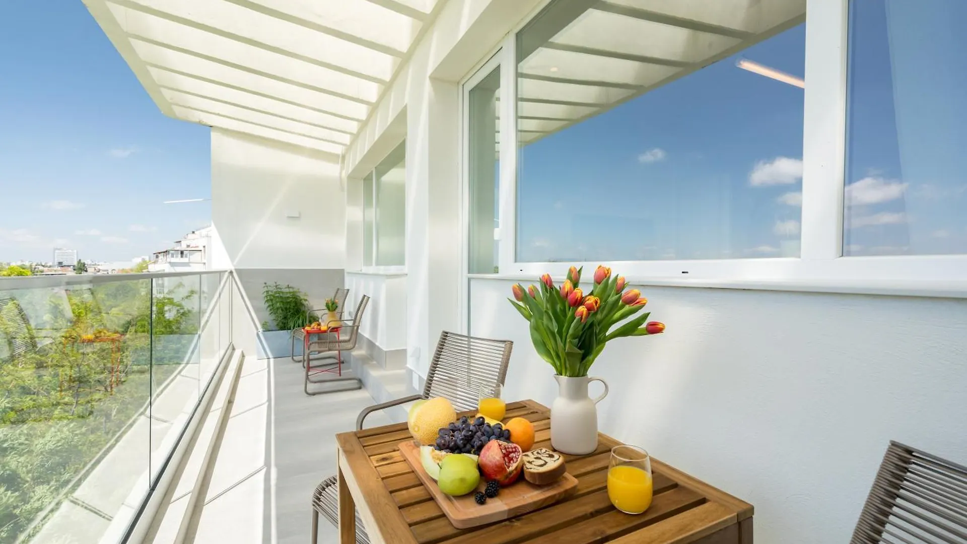Luxury Apartment With Amazing Terrace Bucharest